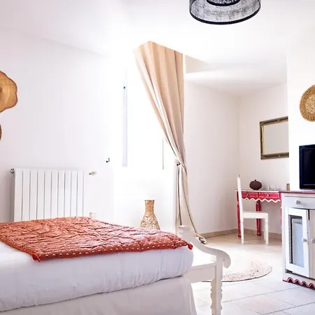 Отель Logis Et Restaurant La Bastide Cabezac 3*