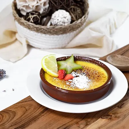Logis Et Restaurant La Bastide Cabezac Отель 3*