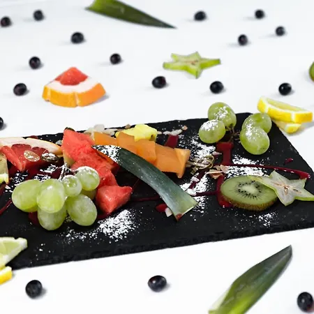 Logis Et Restaurant La Bastide Cabezac Отель