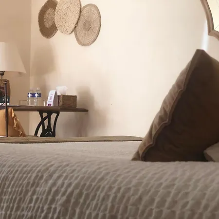 Logis Et Restaurant La Bastide Cabezac 3* Биз-Минервуа