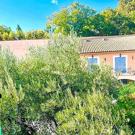 Logis Et Restaurant La Bastide Cabezac Отель