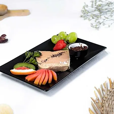 Отель Logis Et Restaurant La Bastide Cabezac Биз-Минервуа