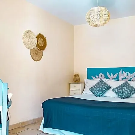 Отель Logis Et Restaurant La Bastide Cabezac Биз-Минервуа