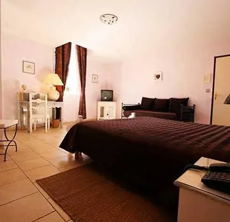 Logis Et Restaurant La Bastide Cabezac